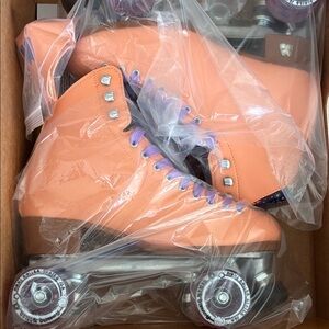 NEW MOXI Peach Roller Skates with Purple Accents